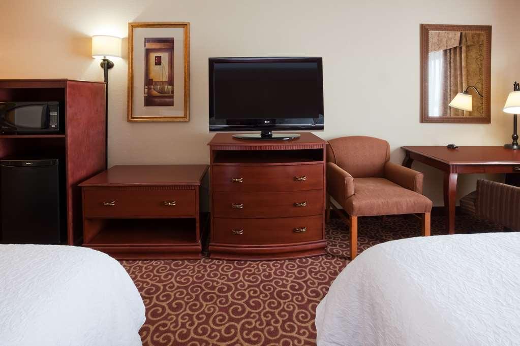 Hampton Inn Fairmont Bilik gambar