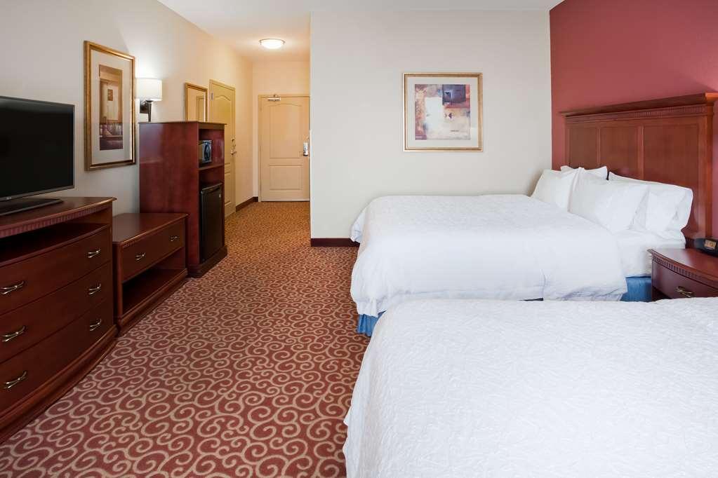 Hampton Inn Fairmont Bilik gambar