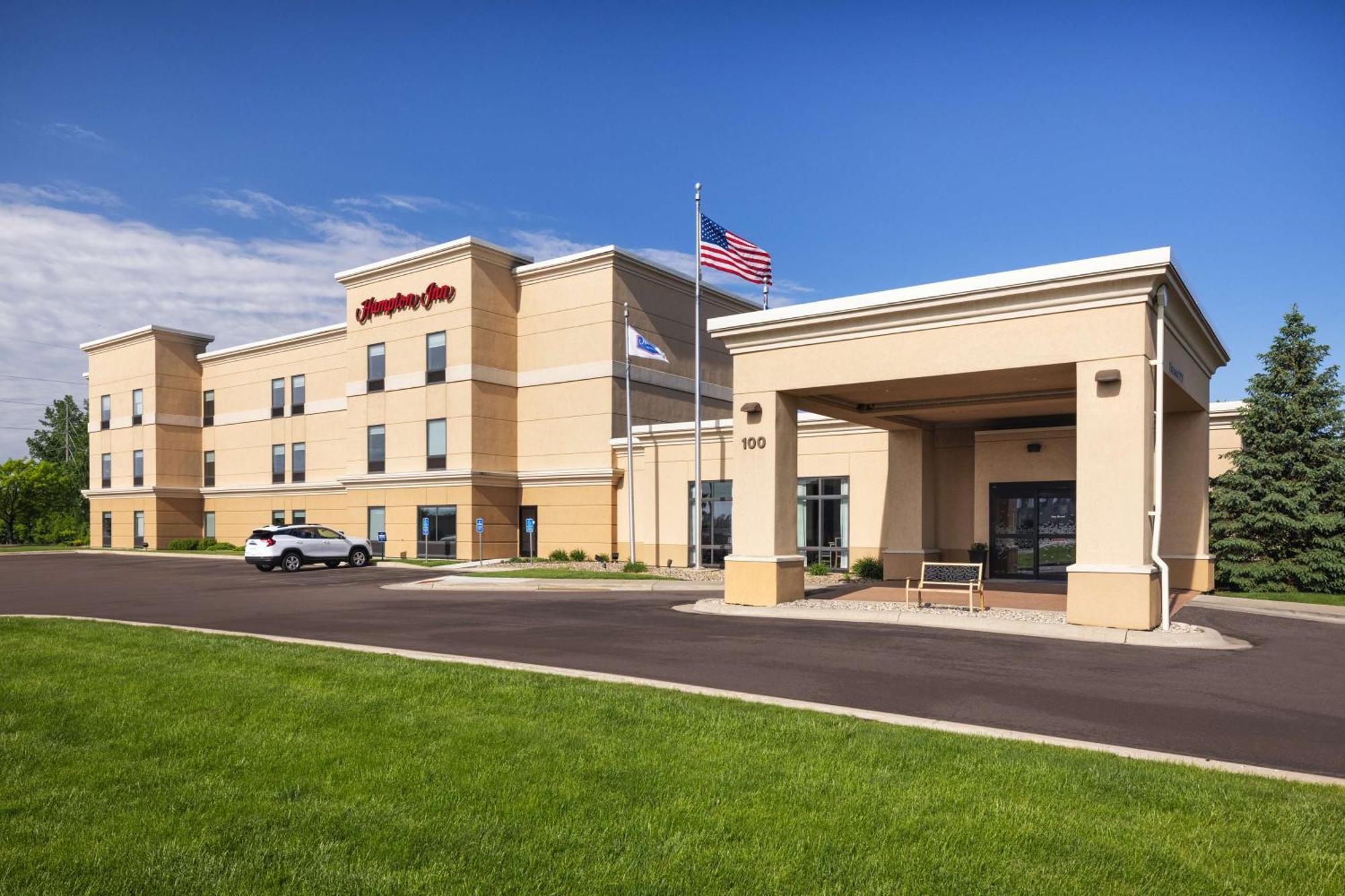 Hampton Inn Fairmont Luaran gambar