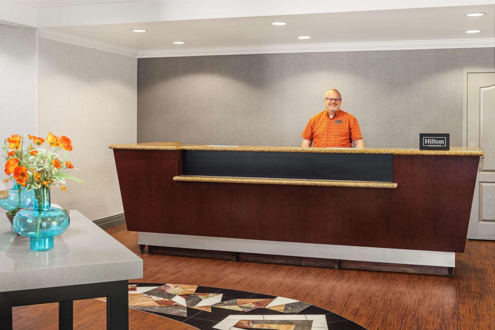 Hampton Inn Fairmont Luaran gambar